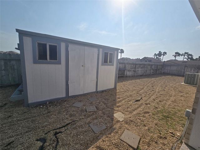 15642 Cuttysark St, Corpus Christi, TX 78418