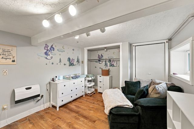 39 Lakeview Dr, Leominster, MA 01453