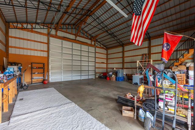 205 PINECREST DR, Henderson, TN 38340