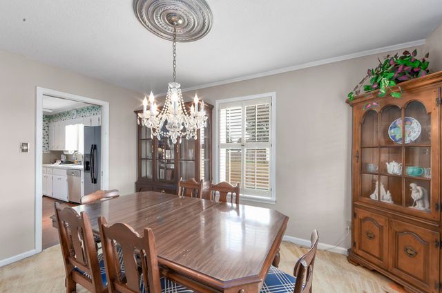 205 PINECREST DR, Henderson, TN 38340