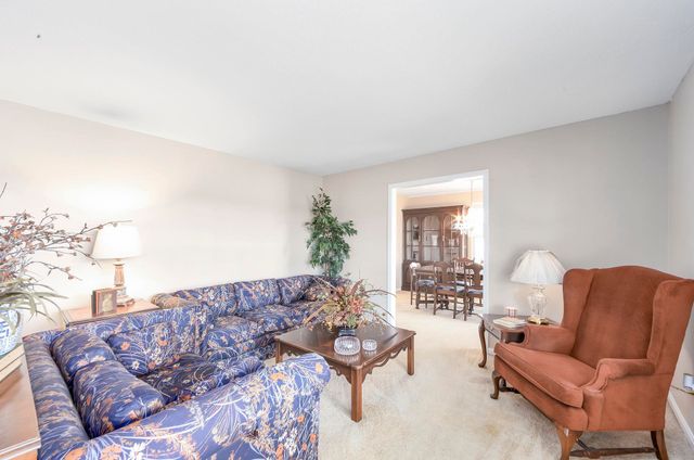 205 PINECREST DR, Henderson, TN 38340