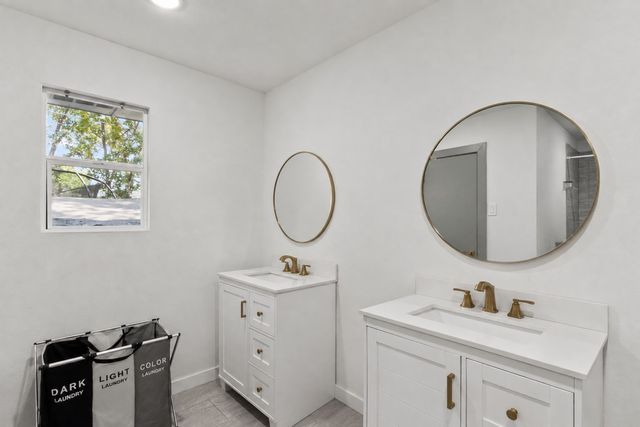 110 Pierce Drive, Mabank, TX 75156