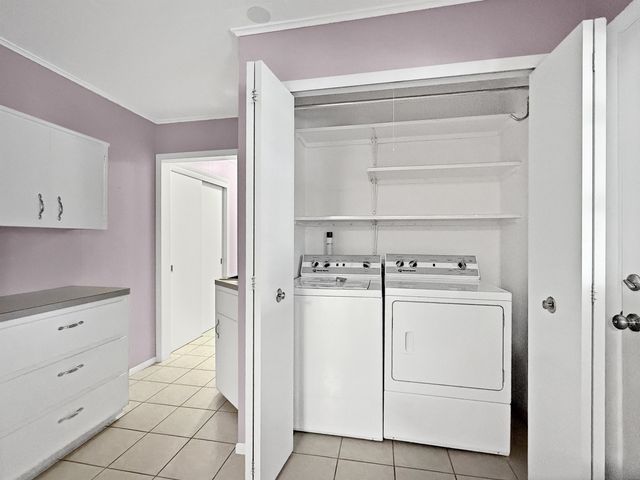 3561 Kawkawlin River Drive, Bay City, MI 48706