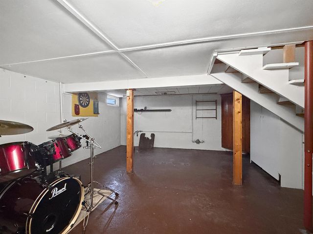 3561 Kawkawlin River Drive, Bay City, MI 48706