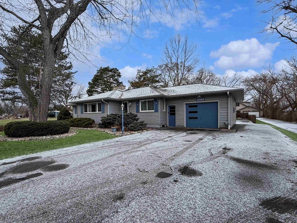 3561 Kawkawlin River Drive, Bay City, MI 48706