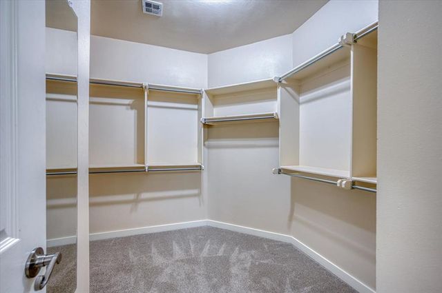 15621 Traditions Drive, Edmond, OK 73013