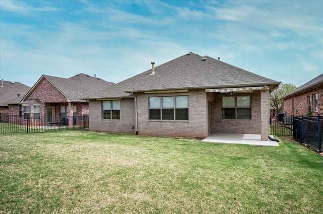 15621 Traditions Drive, Edmond, OK 73013