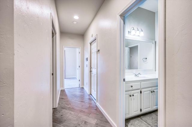 15621 Traditions Drive, Edmond, OK 73013