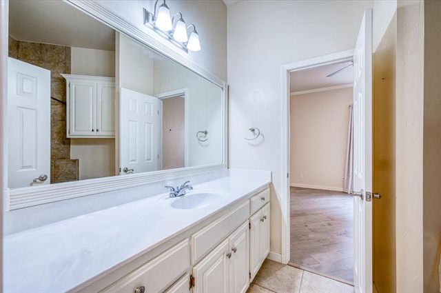 15621 Traditions Drive, Edmond, OK 73013