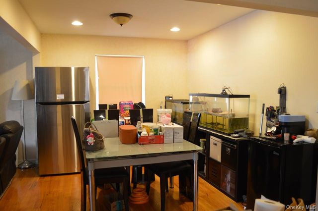 13-31 209th St, Bayside, NY 11360