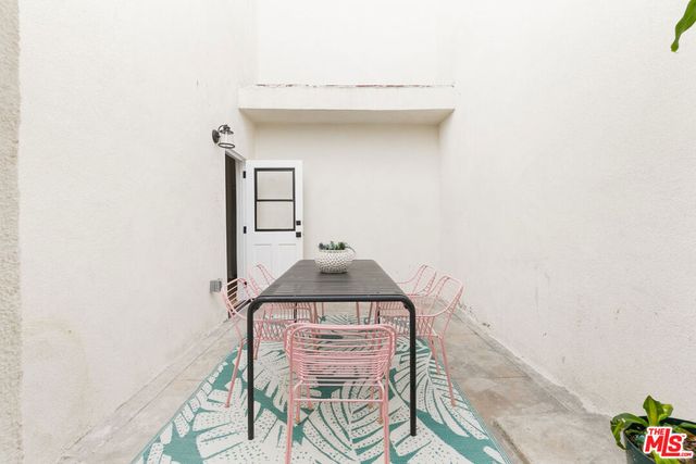 1221 5th Avenue 2, Los Angeles, CA 90019