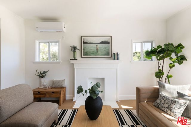 1221 5th Avenue 2, Los Angeles, CA 90019