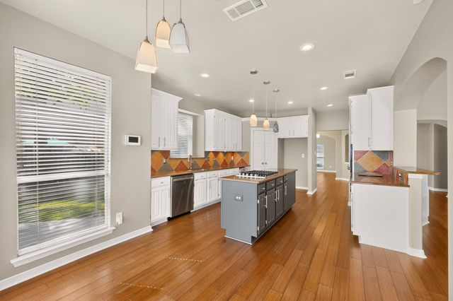 713 Mockingbird Court, Crowley, TX 76036