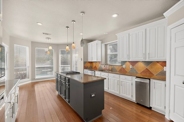 713 Mockingbird Court, Crowley, TX 76036