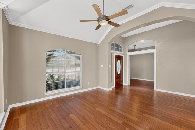 713 Mockingbird Court, Crowley, TX 76036