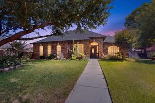 713 Mockingbird Court, Crowley, TX 76036