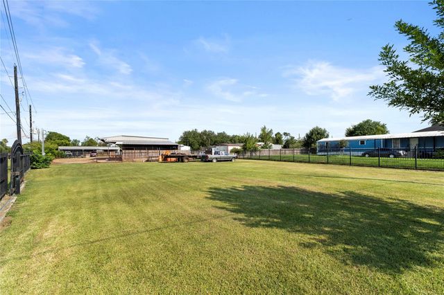 4402 Lily Lane, Fresno, TX 77545