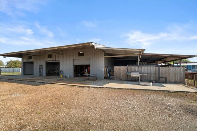 4402 Lily Lane, Fresno, TX 77545