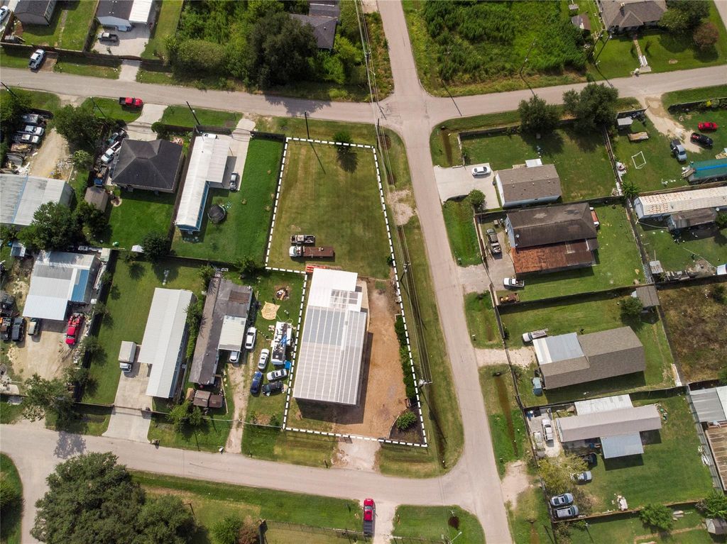 4402 Lily Lane, Fresno, TX 77545