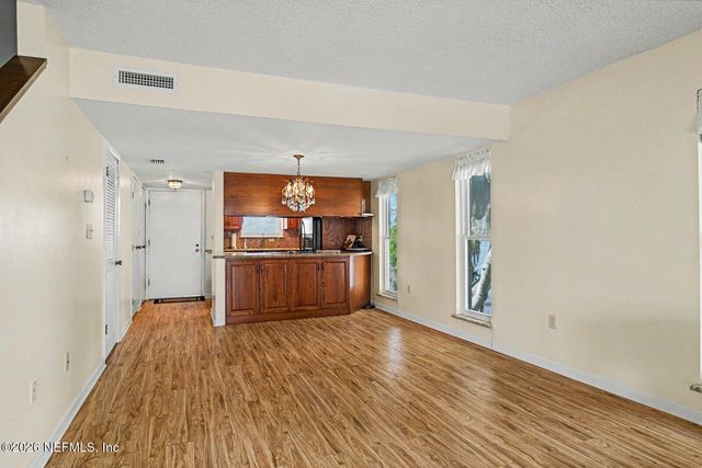 222 RIVER BEND Place BLDG C, Welaka, FL 32193
