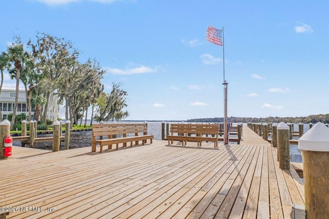 222 RIVER BEND Place BLDG C, Welaka, FL 32193