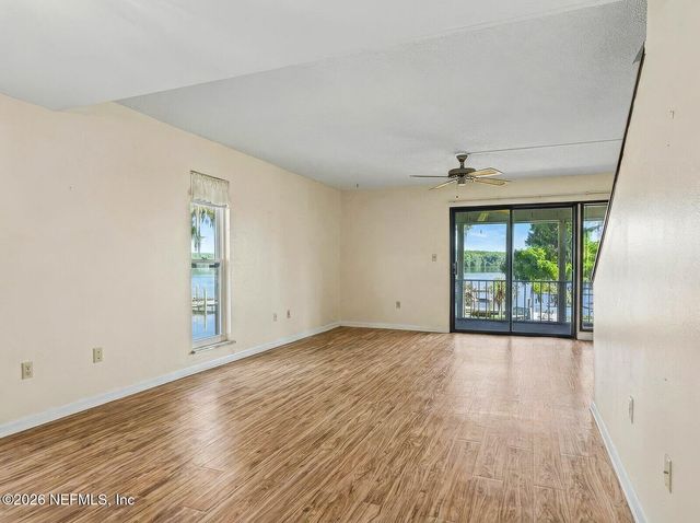 222 RIVER BEND Place BLDG C, Welaka, FL 32193