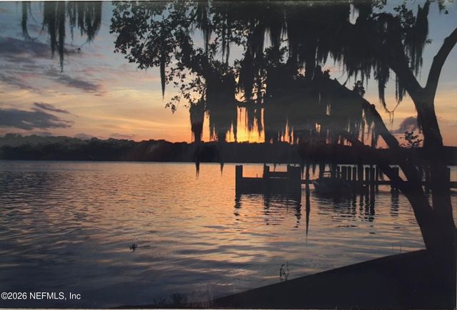 222 RIVER BEND Place BLDG C, Welaka, FL 32193