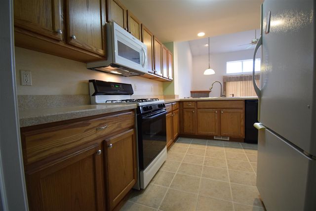 25430 Bohn Court, Flat Rock, MI 48134