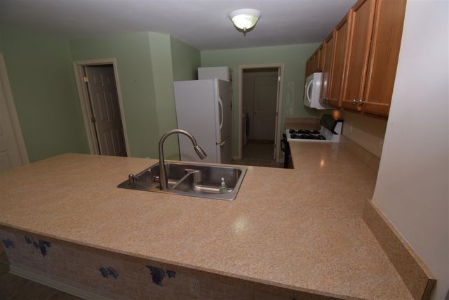 25430 Bohn Court, Flat Rock, MI 48134