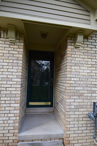 25430 Bohn Court, Flat Rock, MI 48134