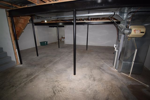 25430 Bohn Court, Flat Rock, MI 48134