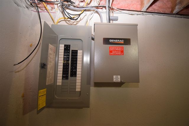 25430 Bohn Court, Flat Rock, MI 48134