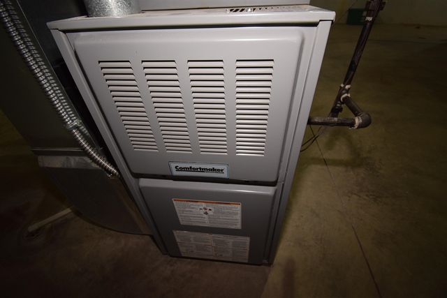 25430 Bohn Court, Flat Rock, MI 48134