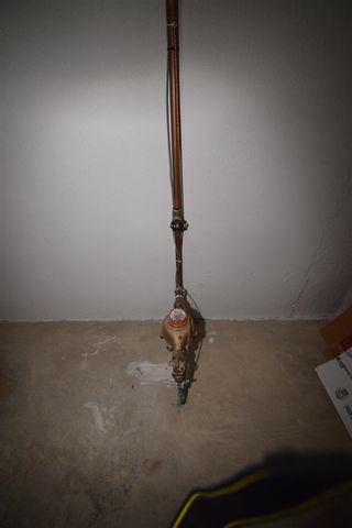 25430 Bohn Court, Flat Rock, MI 48134