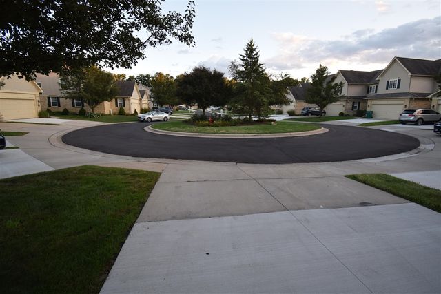 25430 Bohn Court, Flat Rock, MI 48134