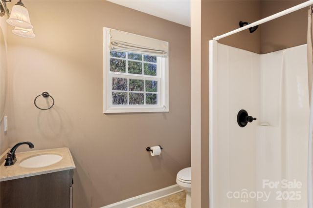 111 Lake Road, Stanley, NC 28164