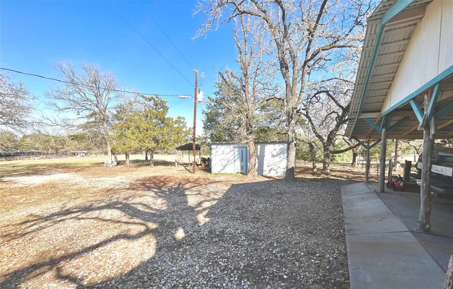 251 Milam LN, Bastrop, TX 78602
