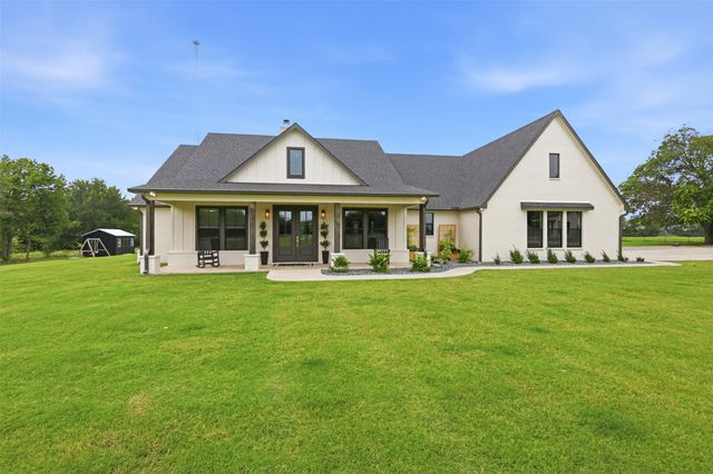 8322 FM 512, Wolfe City, TX 75496