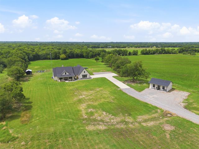 8322 FM 512, Wolfe City, TX 75496