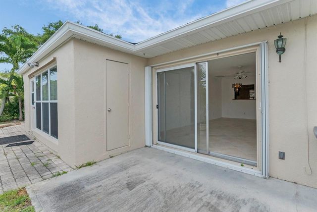 8829 Bella Vista Drive 282, Boca Raton, FL 33433