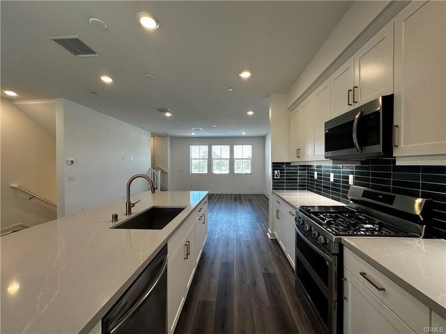 5019 Belmont Ln, Cypress, CA 90720