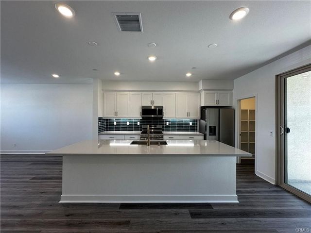 5019 Belmont Ln, Cypress, CA 90720