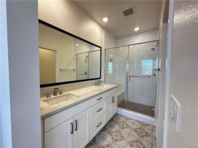 5019 Belmont Ln, Cypress, CA 90720
