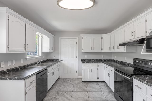 1656 Dallas Lake Road, Hixson, TN 37343