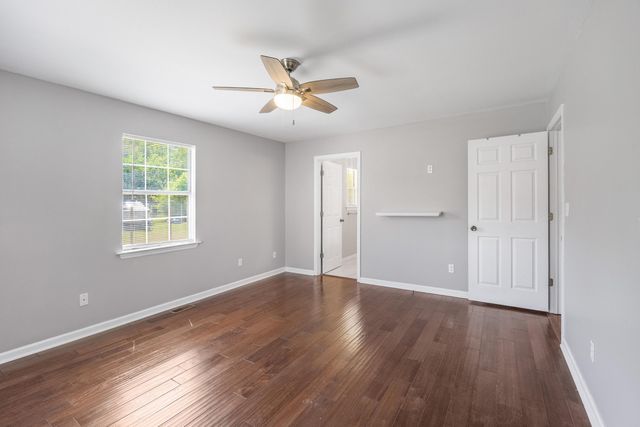 1656 Dallas Lake Road, Hixson, TN 37343