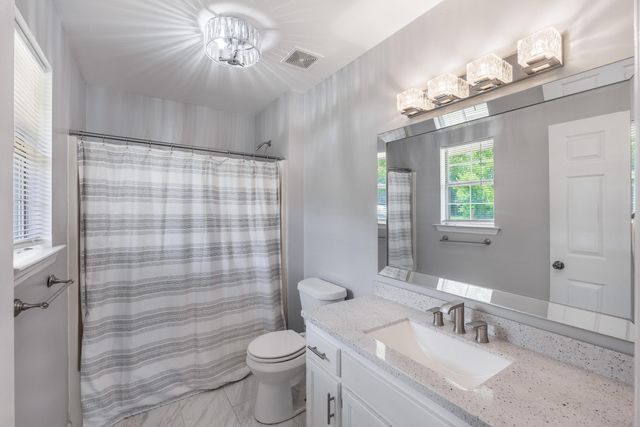 1656 Dallas Lake Road, Hixson, TN 37343