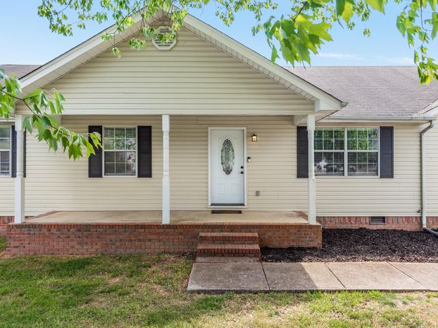 1656 Dallas Lake Road, Hixson, TN 37343