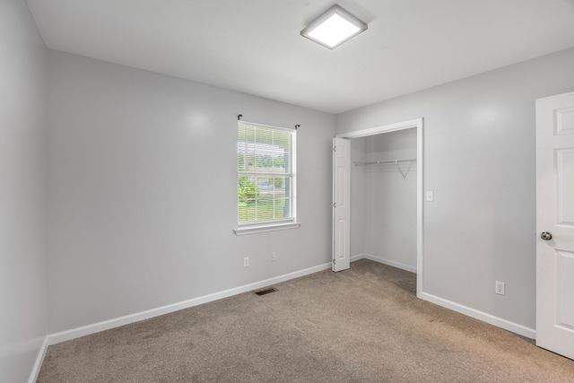 1656 Dallas Lake Road, Hixson, TN 37343