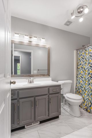 1656 Dallas Lake Road, Hixson, TN 37343