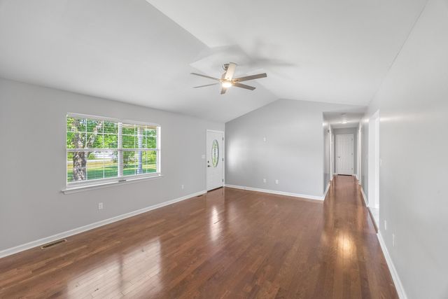 1656 Dallas Lake Road, Hixson, TN 37343